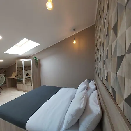 Two-bedroom Near Forum Leopoli