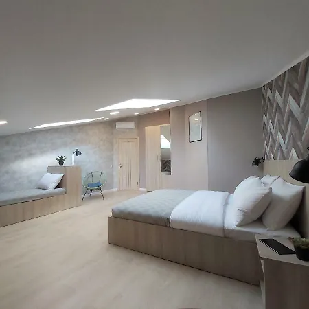 Two-bedroom Near Forum Apartment