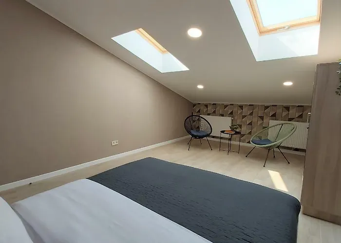 Two-bedroom Near Forum Apartamento Leópolis